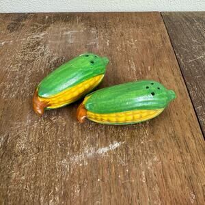 Vintage porcelain Sweet yellow Corn Cob salt‎ and pepper shakers Cork Stopper